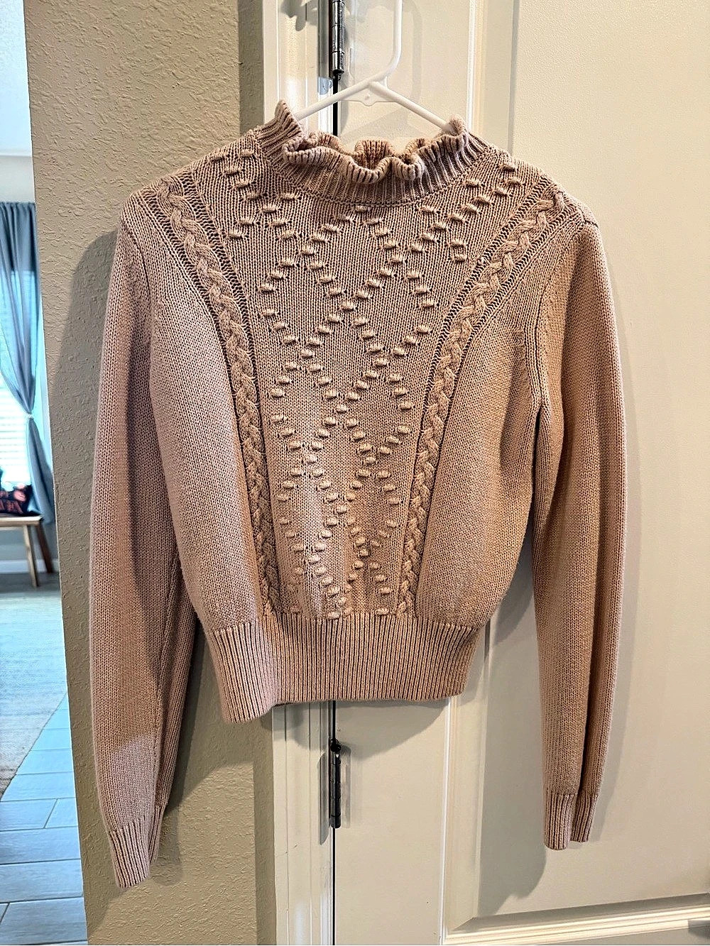 G by Guess Pink Cable Knit Turtleneck Sweater Like New. Size Small.